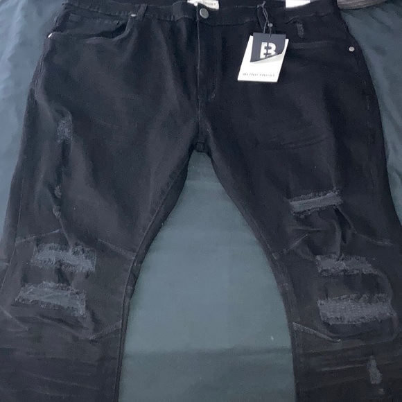 Black Fitted jeans - Picture 2 of 2